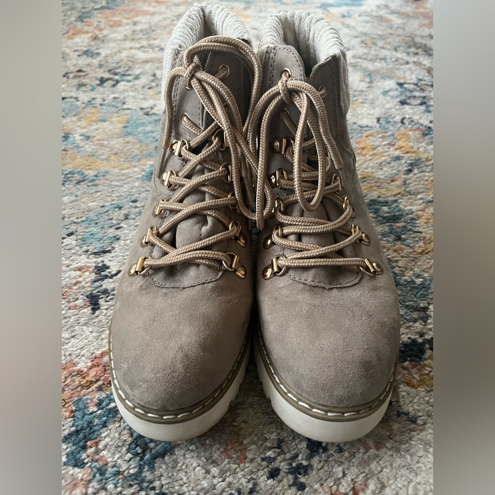 Connie Lace-up Lug Sole Boot (Women)
CLIFFS BY WHITE MOUNTAIN Color: Ice/ Fabric